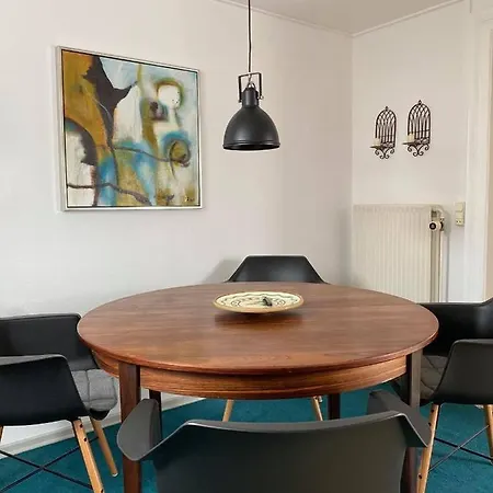 Det Gamle Paradis Pa 2 Sal I Apartment